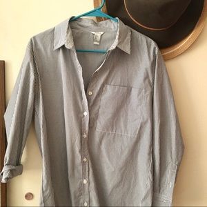 White and gray button down long sleeve